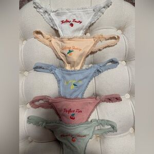 Women's Embroidered Panties Set - Multicolor